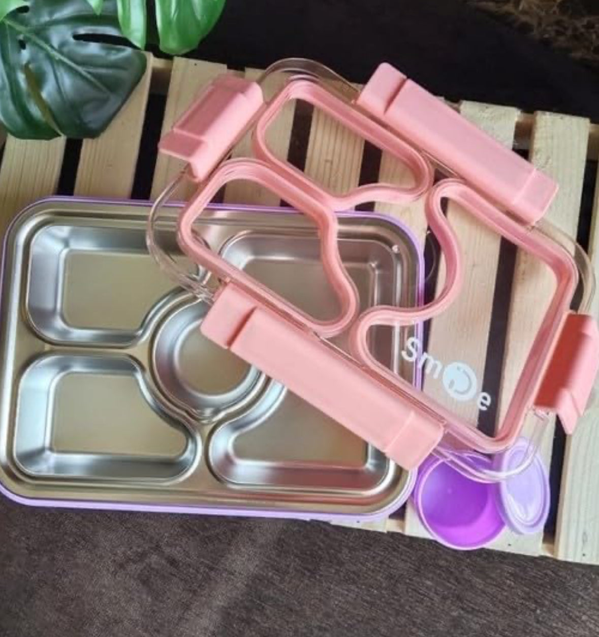 4 compartment with lid bowl Lunch Box for Kids and adults with Spoon & Fork - Durable Perfect Size for On-The-Go Meal,BPA-Free and Food 4 Compartment Stainless Steel