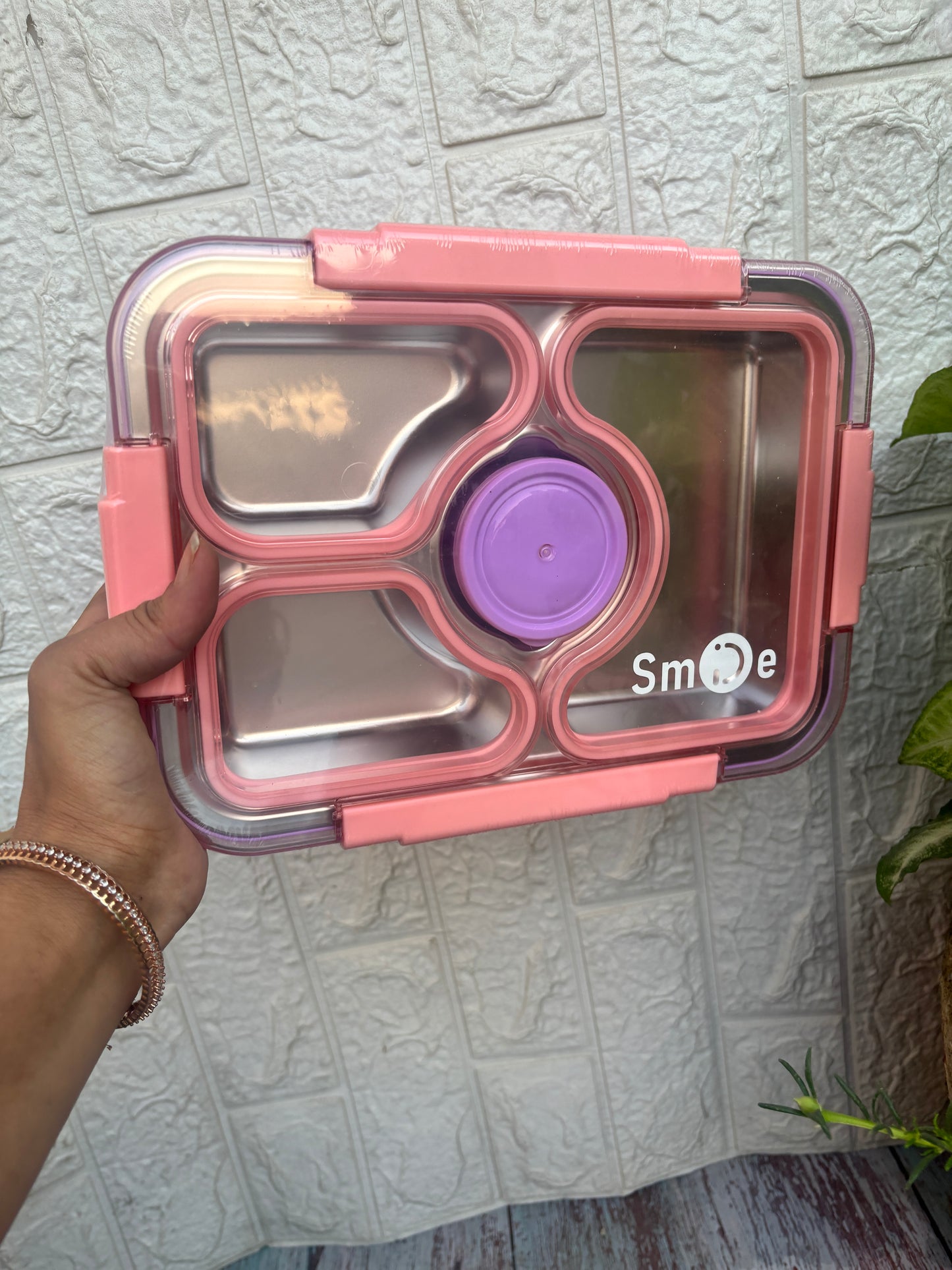 4 compartment with lid bowl Lunch Box for Kids and adults with Spoon & Fork - Durable Perfect Size for On-The-Go Meal,BPA-Free and Food 4 Compartment Stainless Steel