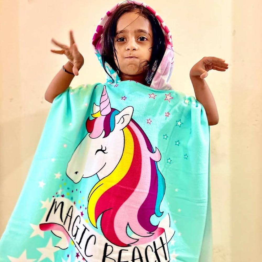 Spot hunt Hooded Poncho Bath Towels for Kids. Soft Absorbing Cartoon Printed Towels