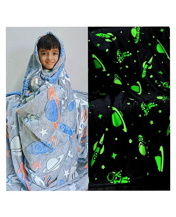 Kids Glowing Blanket for Boys & Girls, Queen Size Blanket ( Glow blanket )