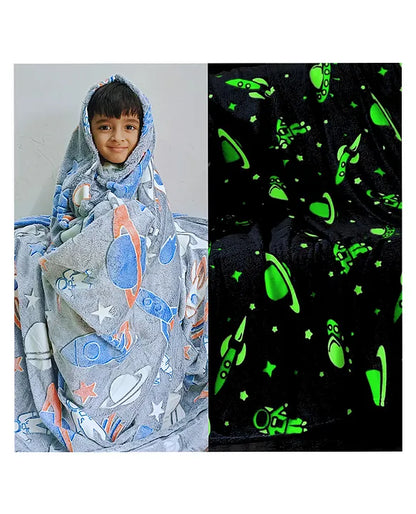 Kids Glowing Blanket for Boys & Girls, Queen Size Blanket ( Glow blanket )