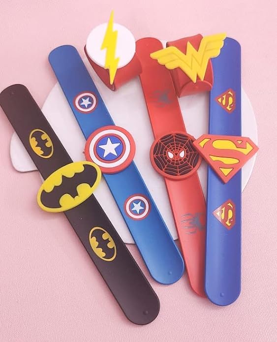Spot Hunt Pack of 2 Avengers Slap Bracelets Silicone Animal Snap Wristbands Birthday Party For Girls Gifts Favors random character sent