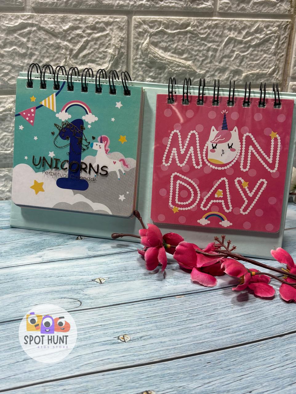Unicorn Flip Calendar (1 pcs) Unicorn Theme Desk Calendar, Daily Date Universal Calendar, 12 Months Calendar for Kids Girls, Spiral Foldable Flip Calendar