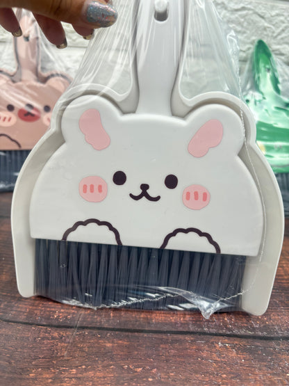 SpotHunt  Small Broom and Dustpan Set