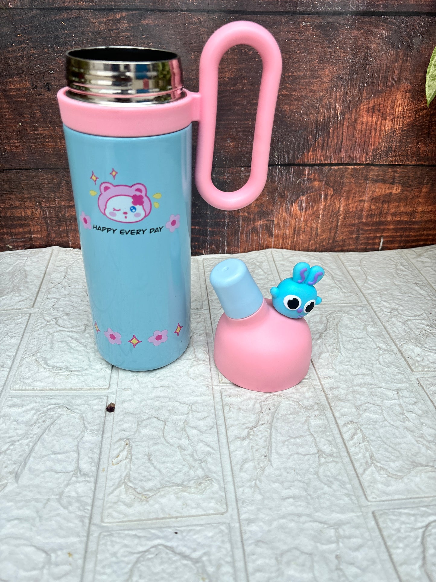 Kawaii Bottle Shaped Flask 800 ml