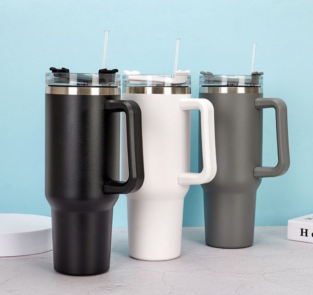 Stainless Steel tumbler  With Handle Large Capacity Bottle